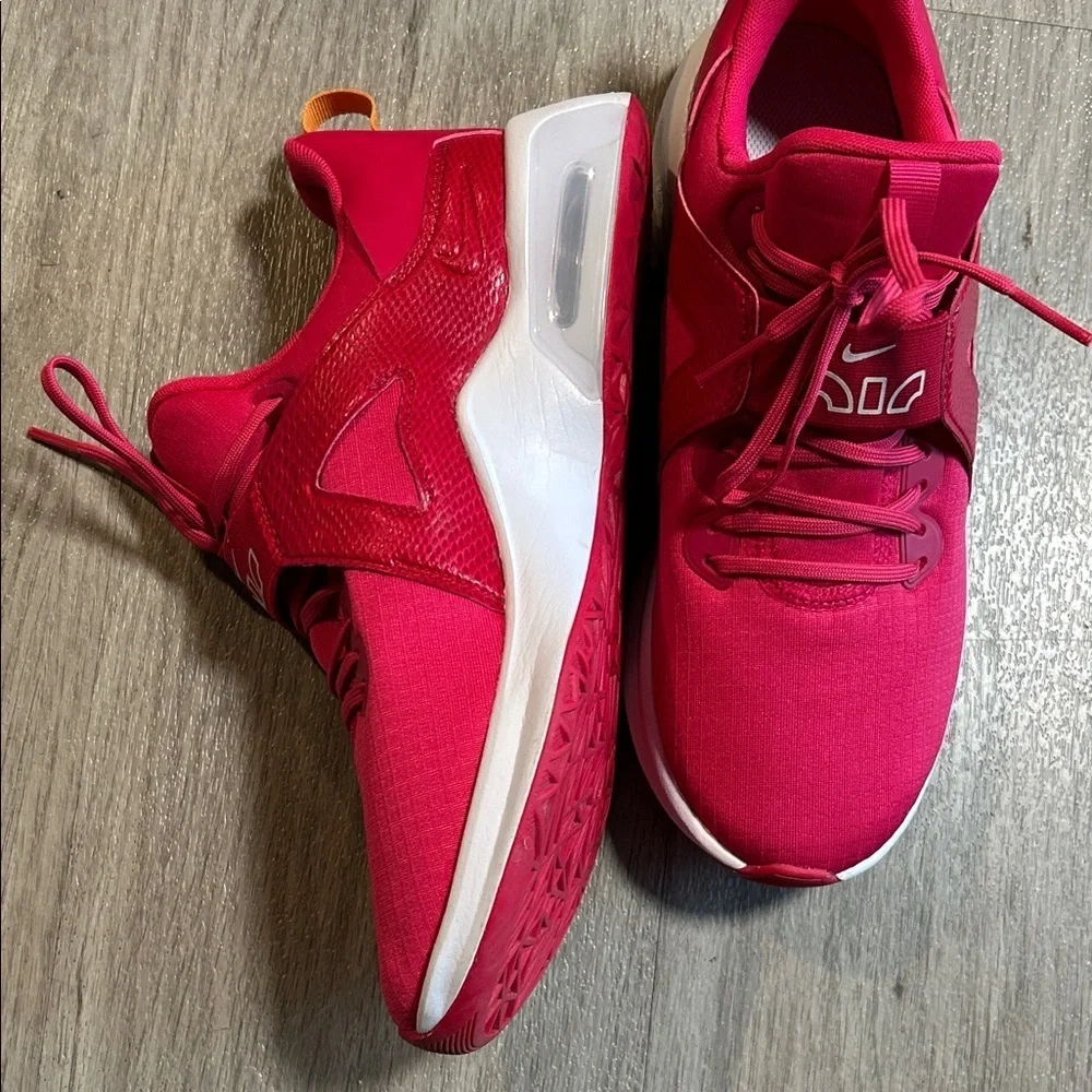 Nike Air Max Athletic Shoes